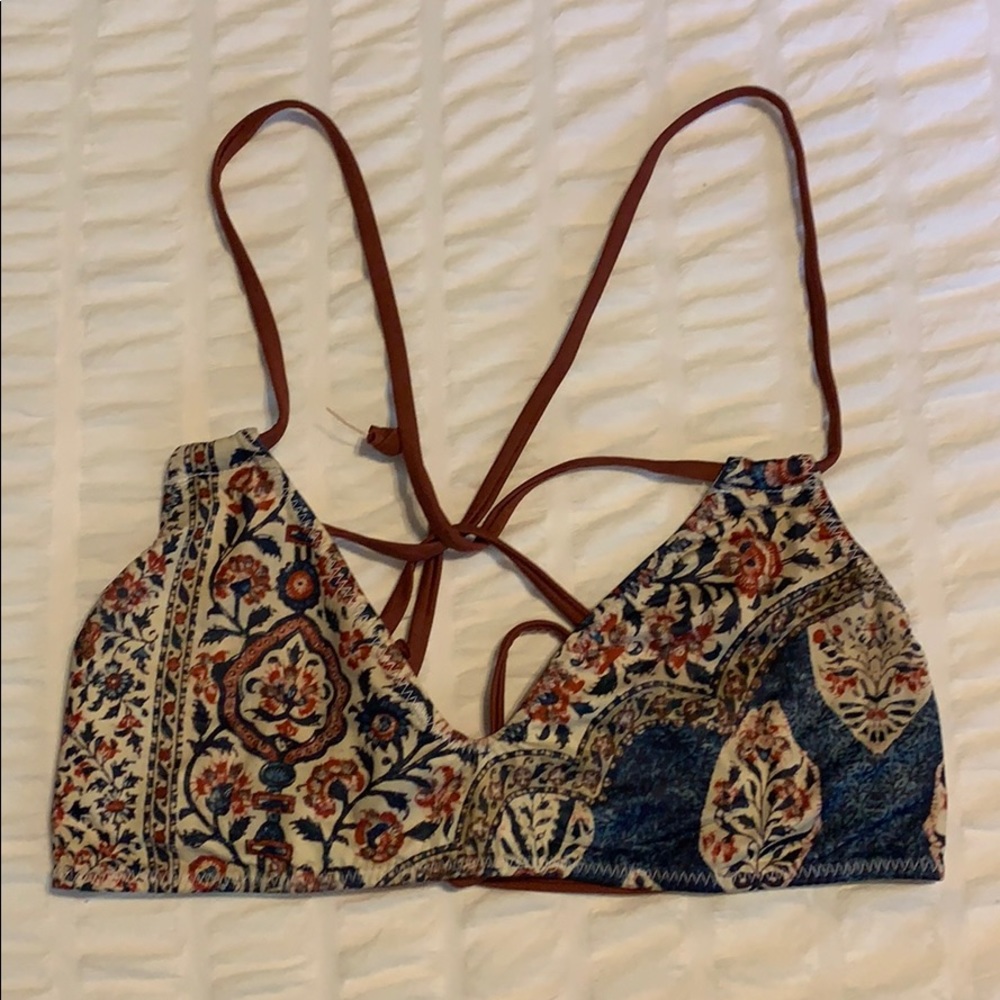 Super cute swim top